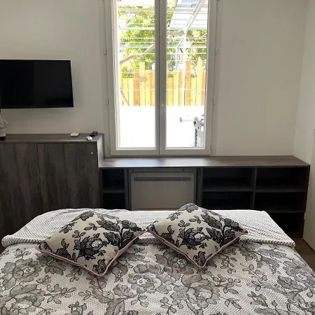 Apartamento Aux 3 Domaines T2 Avec Terrasse *